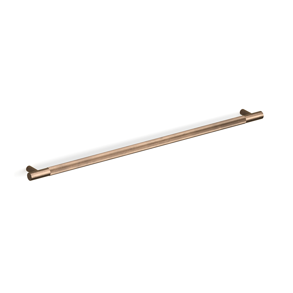 Bar Pull Centre Flute 382 (352hs) in Antique Brass Light